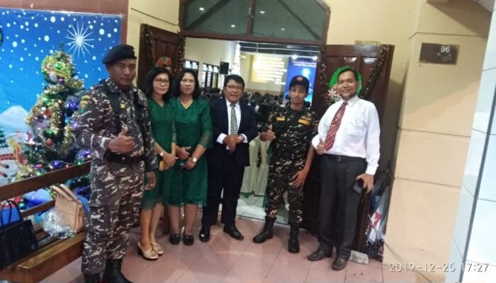 WUJUD TOLERANSI, BANSER JAGA GEREJA PANTEKOSTA Di MOJOKERTO