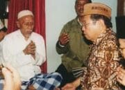 Kisah KH Abdullah Salam Memberi Jas Mahal Pada Tamu