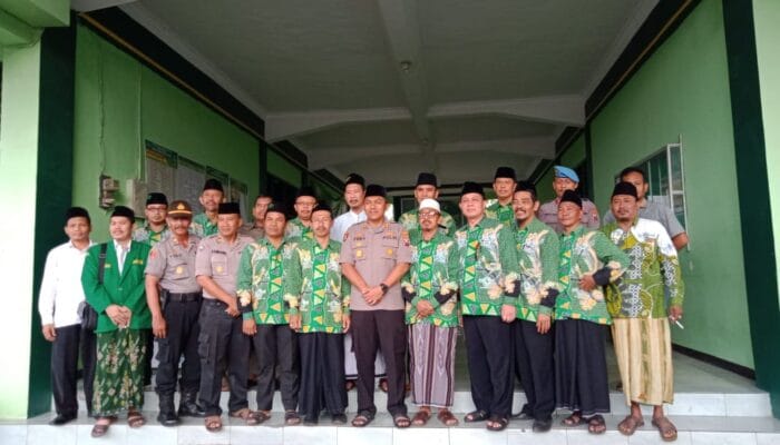 KUNJUNGAN KAPOLRES BARU MOJOKERTO DI GEDUNG PC NU MOJOKERTO