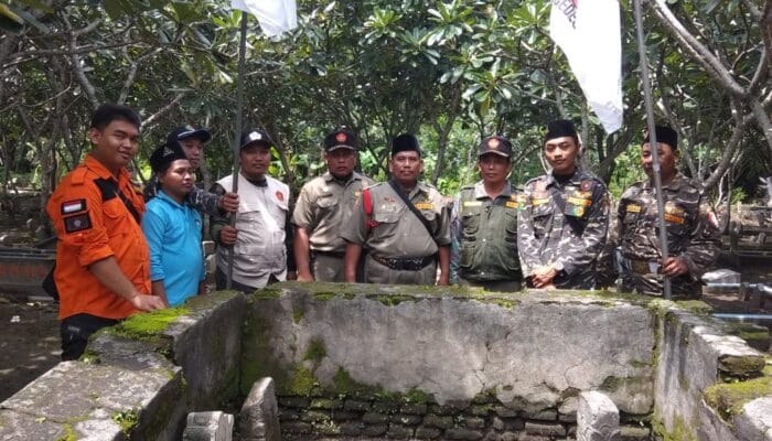 PERINGATI HARLAH NU 94 BANSER GELAR BAKSOS di MAKAM Rois Syuriah Pertama PC NU