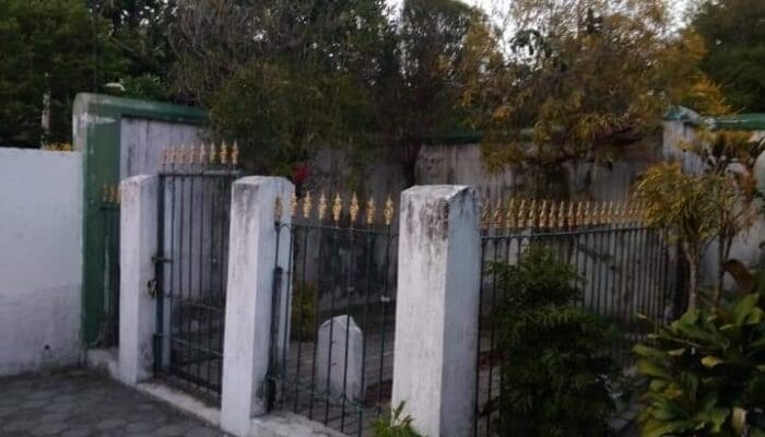 Makam Kiai Asy’ari Keras Diwek Jombang