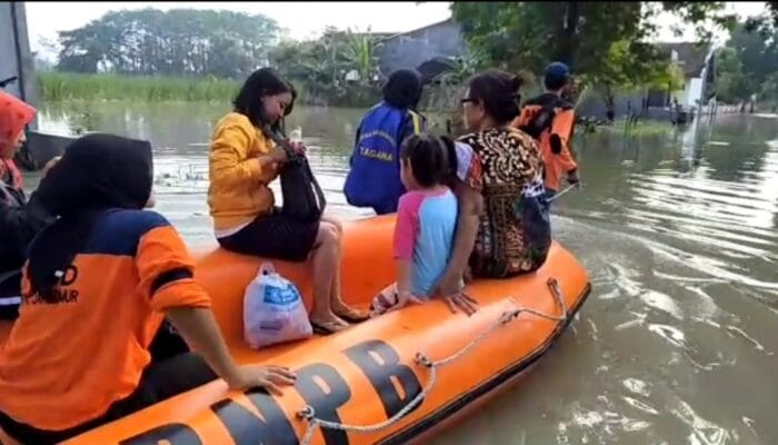 BANJIR DI DUSUN TEMPURAN DAN BEKUCUK