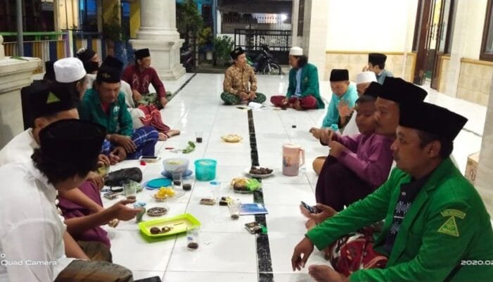 NU, GP ANSOR DAN BANSER, CANGGU-JETIS BERBAGI BERSAMA ANAK YATIM DAN KAUM DHUAFA