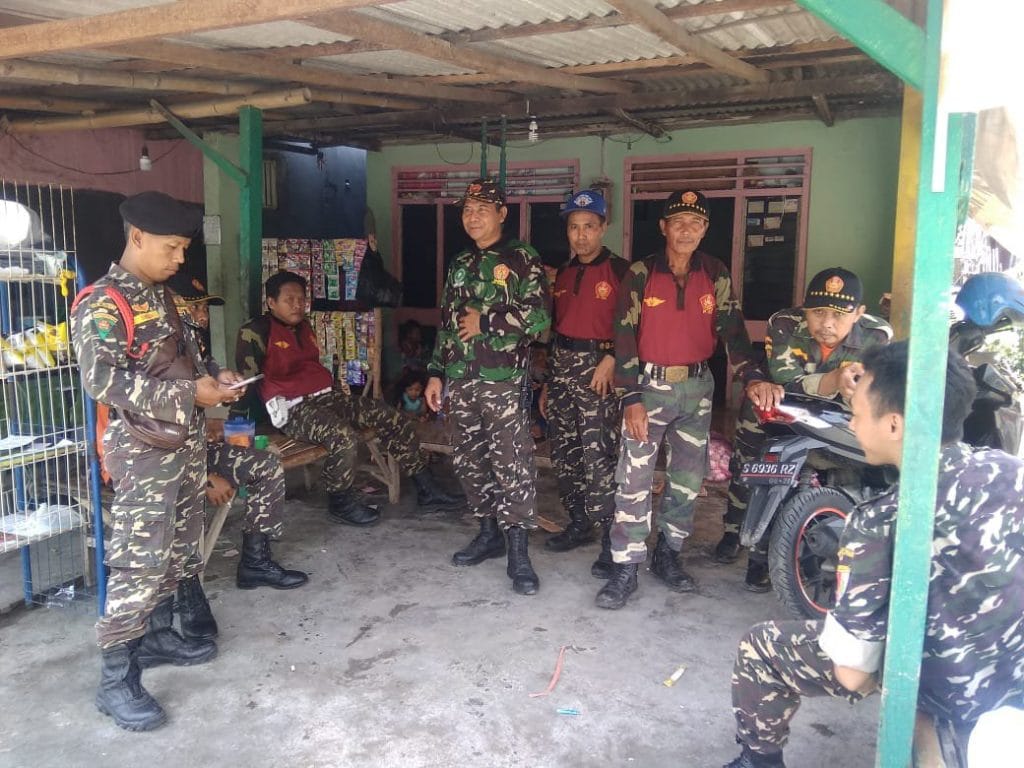 Semangat ibu ibu Fatayat NU Kec.Pungging 5 SORBANSANTRI.COM