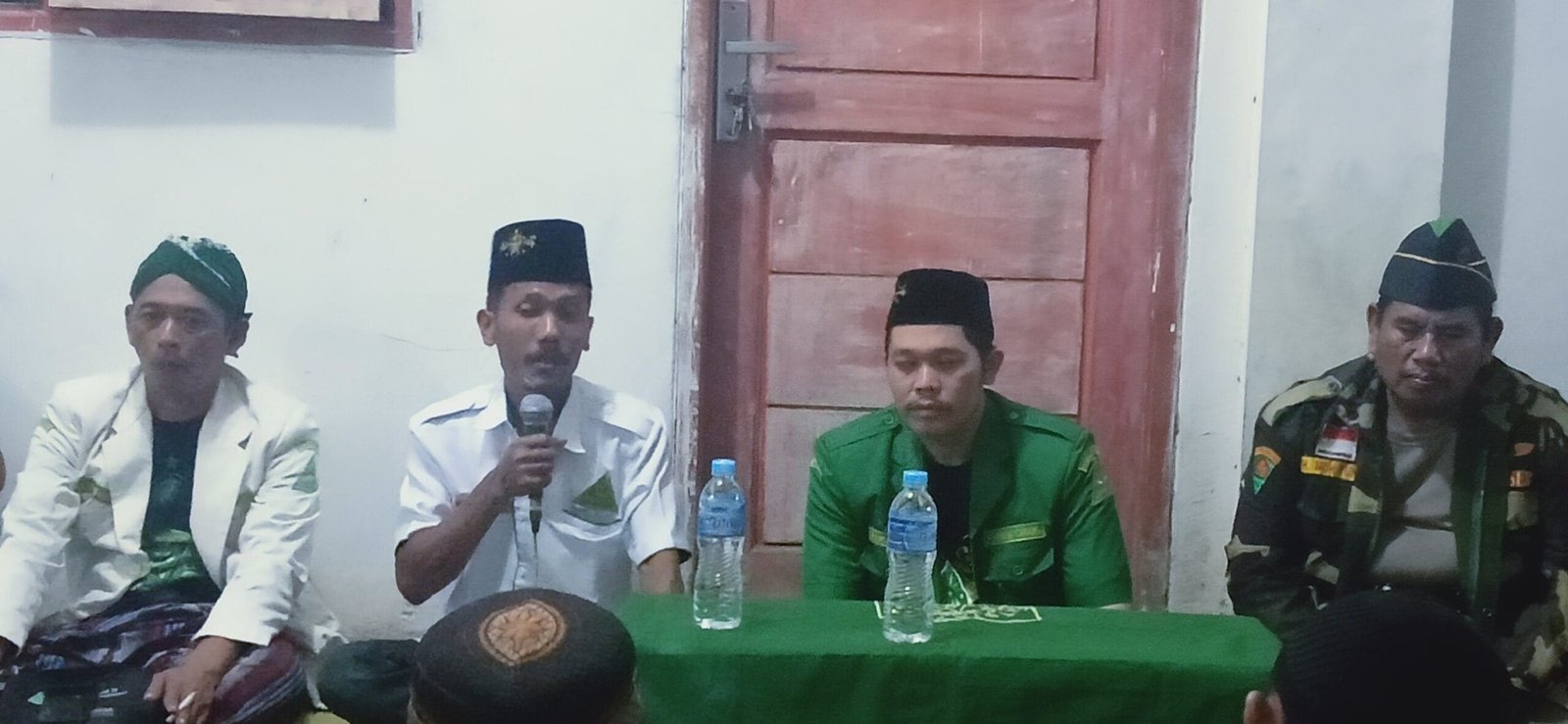 Sahabat: Lukman Hakim RA,Yunus Sekertaris,Gus Ali Ketua PC,H.M Yunus Kastkorcab