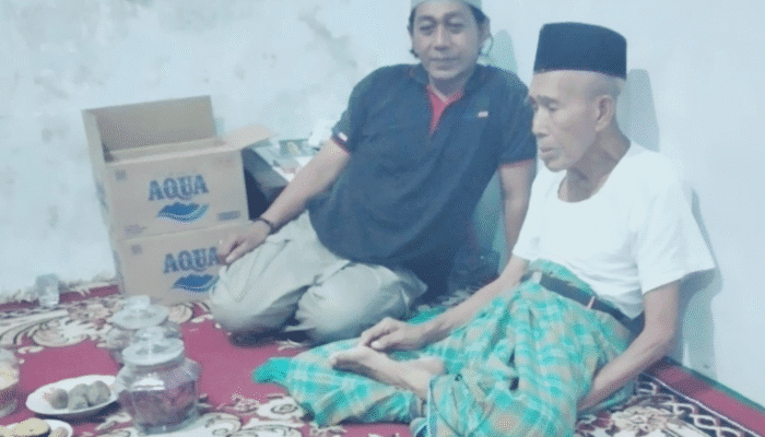 KH. MASHUDI SAKSI HIDUP RESOLUSI JIHAD MBAH HASYIM AS’ARY
