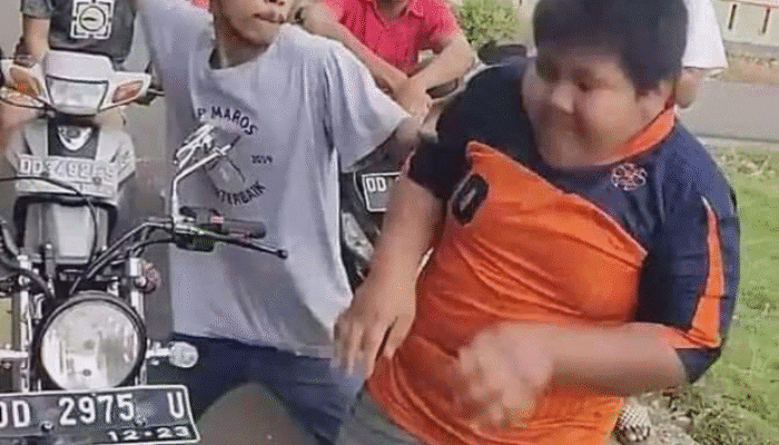 PELAKU PEM-BULLY ANAK YANG MEMBANTU IBUNYA JUALAN, TERNYATA PELAKUNYA PECINTA KHILAFAH (KADRUN-ISME)