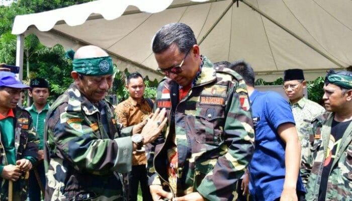Gubernur Sulsel Nurdin Abdullah Kini Anggota Banser