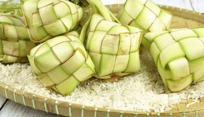 SEJARAH Ketupat LEBARAN