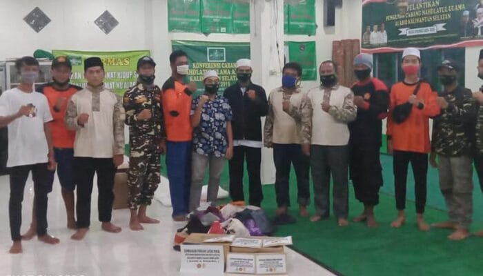 ANSOR BANSER ALABIO KALSEL BERSINERGI MELAKUKAN PENGGALANGAN DANA UNTUK MUSIBAH KEBAKARAN