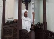 Hujjah Aswaja Khatib Pegang Tongkat 3 Hujjah Aswaja Khatib Pegang Tongkat