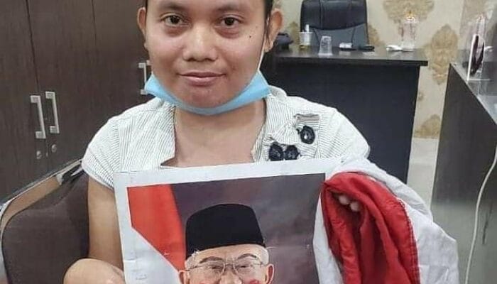 PACARAN TIDAK DIRESTUI, SIMBOL NEGARA JADI SASARAN EMOSI