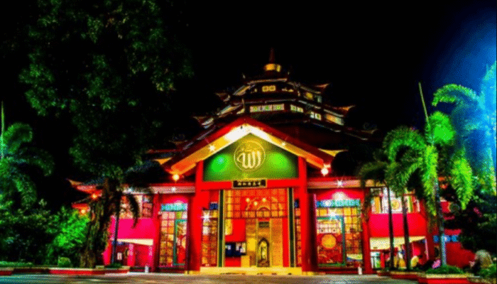 Masjid Cheng Hoo Pemersatu Umat, Bergaya Cina-Jawa