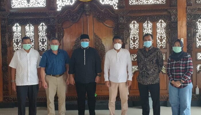 JNE adalah jasa ekspedisi yang terbesar di Indonesia