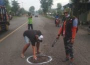 ISN = RELANTAS menandai jalan berlubang Pungging-Ngoro