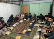 Pemuda GKJW Bersama Banom NU Mojokerto Bagi Bagi Takjil Dan Buka Bersama
