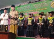 *KH. Mansyur Bachruddin Pimpin Prosesi Wisuda TPQ Jabal Rohmah Krapyak Ngoro*