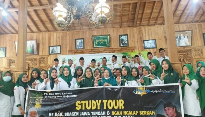 KH. MA’RUF ISLAMUDDIN PANDU LANGSUNG LAZISNU MOJOKERTO SAAT STUDY BANDING