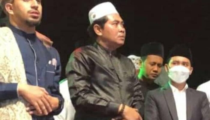 KH ABDUL ADZEM ALWI KETUA PCNU DAN GUS BARRA WAKIL BUPATI MOJOKERTO NGAJI DAN BERSHOLAWAT BERSAMA HABAIB.