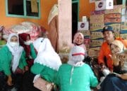 FATAYAT SUPIT URANG PRONOJIWO MEMBANTU POSLAP NU PEDULI SEMERU MENGEMAS LOGISTIC