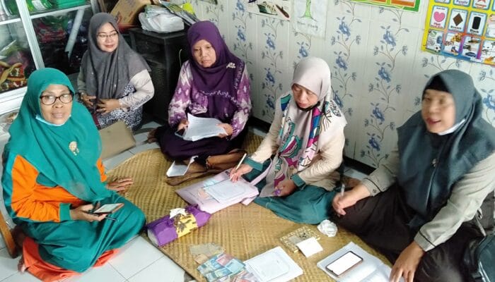 TERKUMPUL 40.155.000 UNTUK KORBAN SEMERU DARI PAC MUSLIMAT JETIS MOJOKERTO