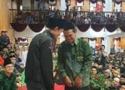 Gus Baha': Gak Usah Lebay, Biasa Saja 3 Gus Baha’: Gak Usah Lebay, Biasa Saja