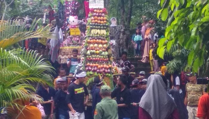 Kirap Ancak dan Tumpeng Warnai Suasana Meriah Ruwah Desa Wotanmas Jedong