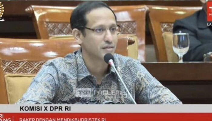 Tok! Pemerintah Batalkan Kenaikan UKT Tahun Ini