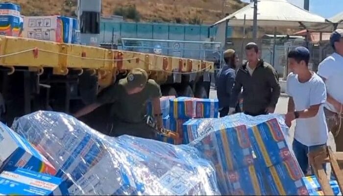 Warga Israel Rusak Bantuan Indomie untuk Gaza