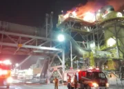 Kebakaran Smelter PT Freeport di Gresik, Petugas Bergegas Lakukan Pemadaman