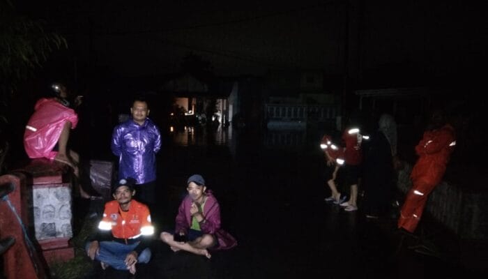 Banjir Besar di Mojokerto: Ribuan Warga Terdampak, Upaya Penanganan Terus Ditingkatkan