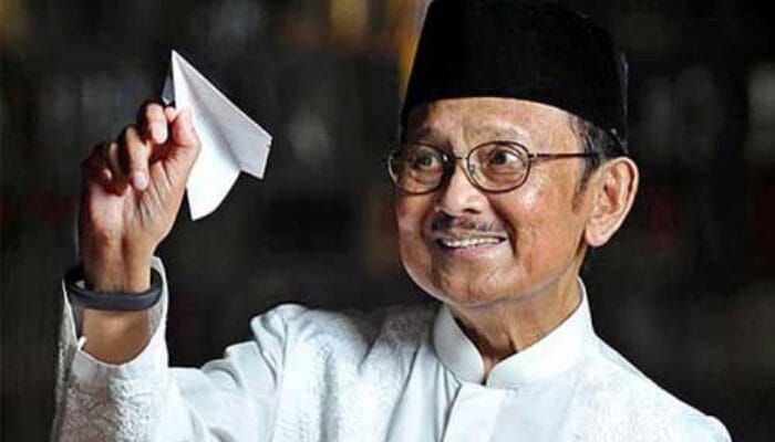 Rahasia BJ Habibie Turunkan Rupiah ke Rp 6.500