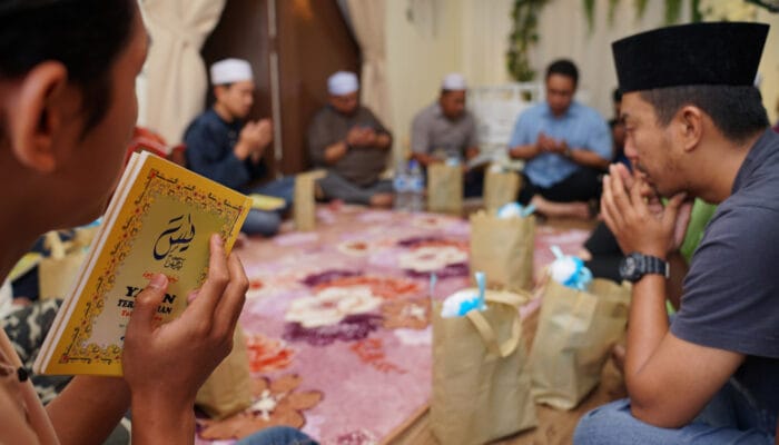 Makna Tradisi Yasinan dan Tahlilan dalam Budaya Islam Nusantara