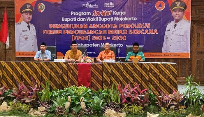Bupati Mojokerto Kukuhkan Pengurus FPRB 2025-2030, Perkuat Sinergi Pengurangan Risiko Bencana