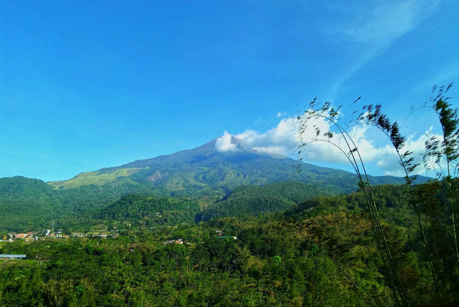 green mountain under blue sky